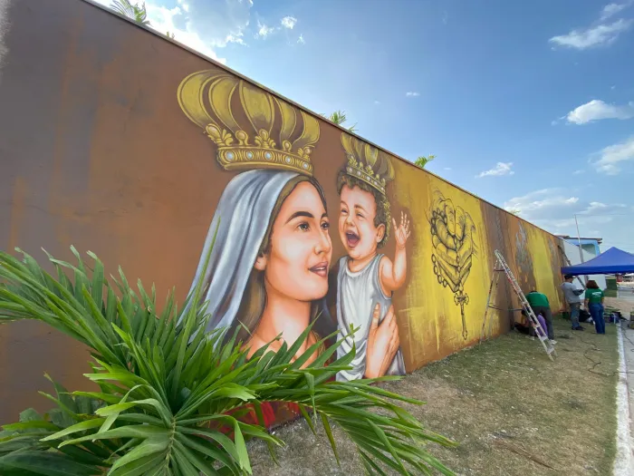 Cidade: Muros da Escola Salomé Carvalho ganham homenagem ao Círio de Nazaré