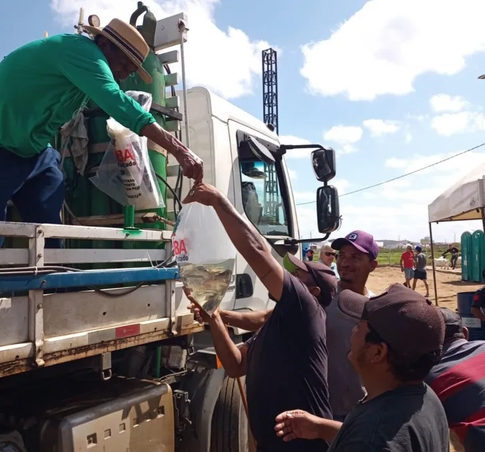 Sedap-PB distribui 150 mil alevinos para o peixamento de açudes da região de Monteiro