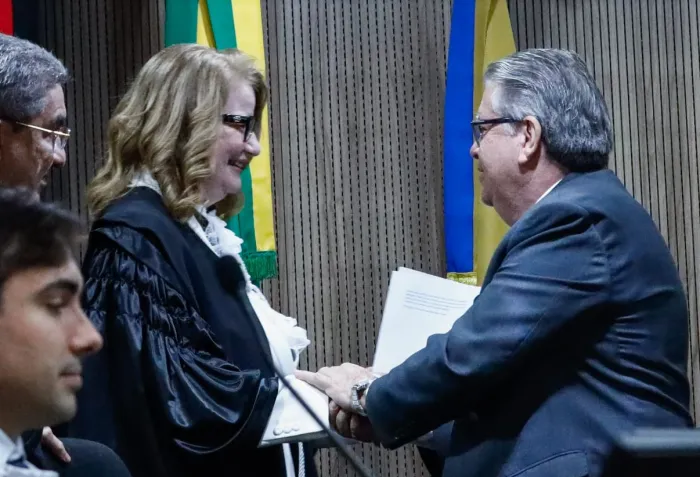 Governador prestigia posse de juíza federal Helena Fialho como membro efetivo do TRE-PB