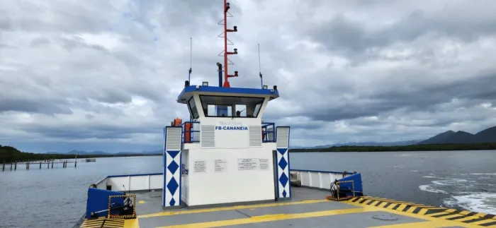 Governo de SP entrega embarcação modernizada em Cananeia e reforça investimentos no sistema de travessias litorâneas