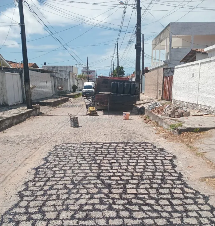 Seinfra inicia a semana com Operação Tapa-Buraco executando serviços em 43 bairros da Capital