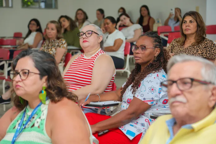 Médicos e enfermeiros da Atenção Básica participam de curso de capacitação sobre pré-natal