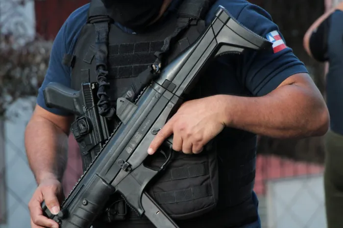 Suspeito de homicídio e tráfico de drogas é preso em Cabaceiras do Paraguaçu