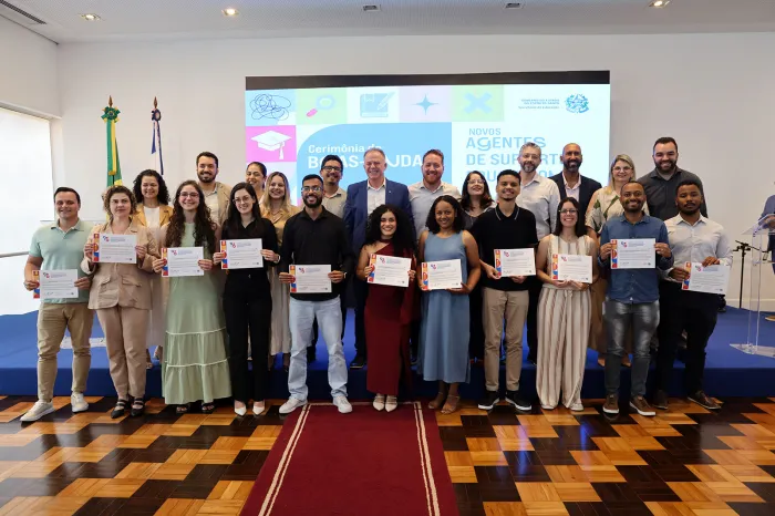 Governador do Estado recebe novos Agentes de Suporte Educacional