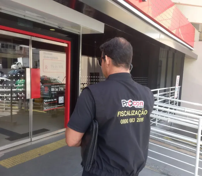 Procon-JP tira dúvidas e orienta consumidor sobre os direitos previstos pelo CDC na relação com os bancos