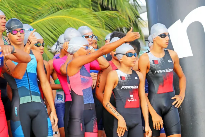 Fundação Campeões do Amanhã disputa Brasileiro de Triathlon e inova com testes para alunos