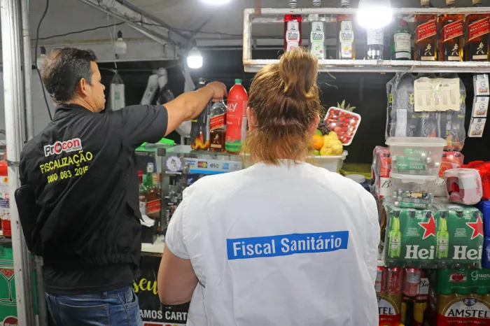 Vigilância Sanitária, Procon-JP e Guarda Municipal realizam ação preventiva no comércio de bebidas