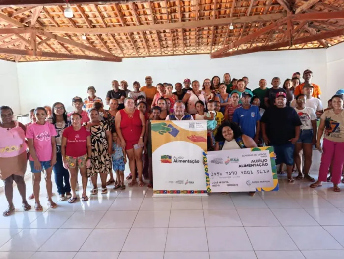 Sasc e Prefeitura de Oeiras entregam cartões do Programa Auxílio Alimentação a 230 famílias nesta terça (7)