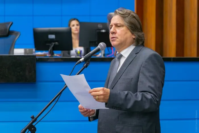 Caravina pede estudo para reduzir impostos sobre o leite e apoiar pequenos produtores