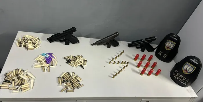 6º BPM apreende armas de fogo e drogas na Serra