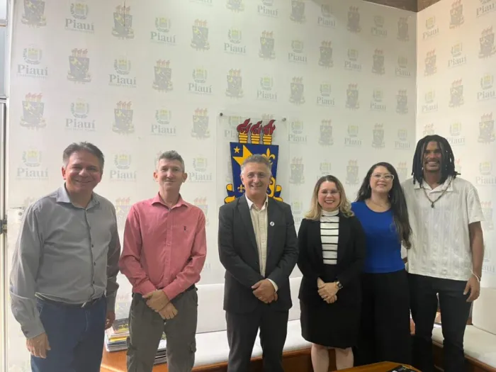 Uespi lança edital de cursos de linguas online