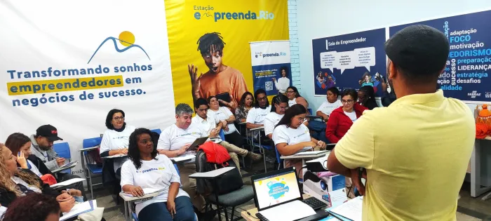 Na Sala do Empreendedor já estão sendo realizados cursos profissionalizantes para donos de pequeno negócio - Roberto Moreyra/SMTE