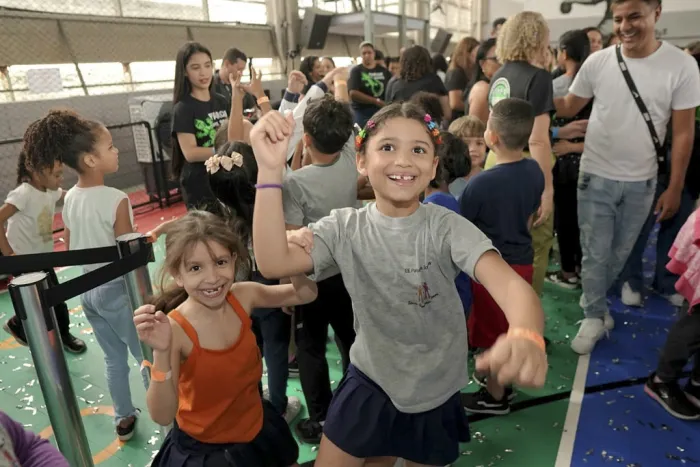 Melhor Escola do Mundo: crianças de Cubatão compartilham seus sonhos
