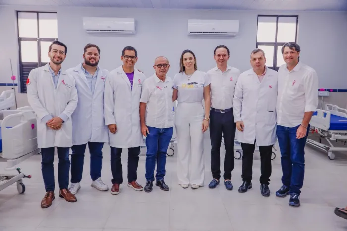Cícero Lucena e Leo Bezerra abrem campanha de prevenção no Hospital Dia e reforçam cuidado com a saúde da mulher