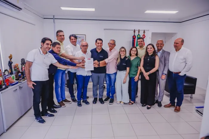 Cícero Lucena assina protocolo de intenções para criação da Casa Zero 83 para desenvolver Centro Histórico