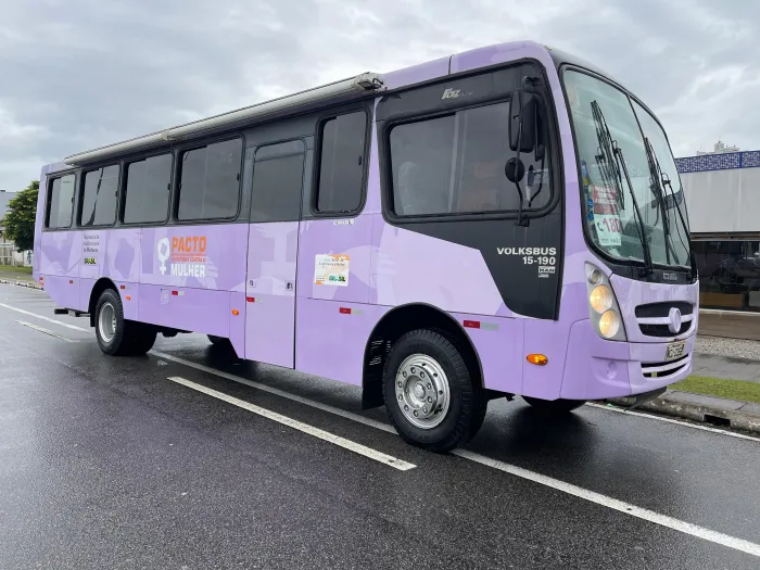 Ônibus Lilás segue percorrendo o estado com ações de combate à violência contra a mulher