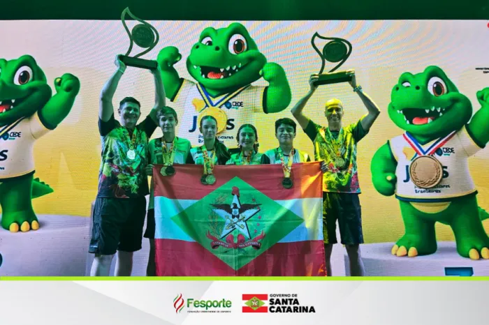 Santa Catarina atinge feito inédito e conquista título geral da competição de badminton nos naipes masculino e feminino dos Jogos Escolares Brasileiros (Jebs) 