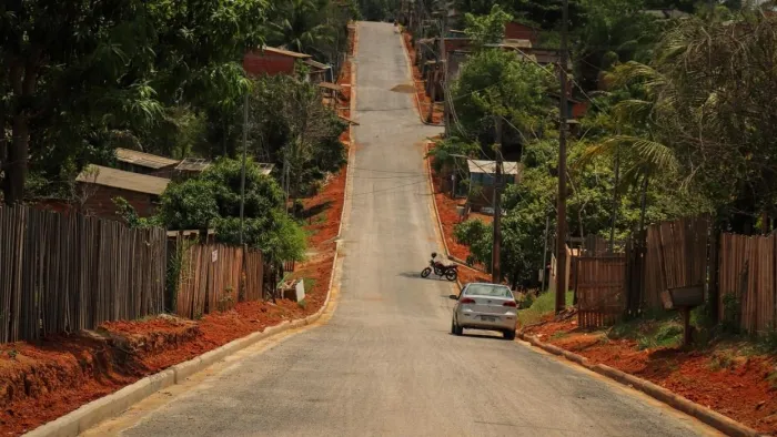 Prefeitura continua com recuperação e asfaltamento de ruas em Rio Branco
