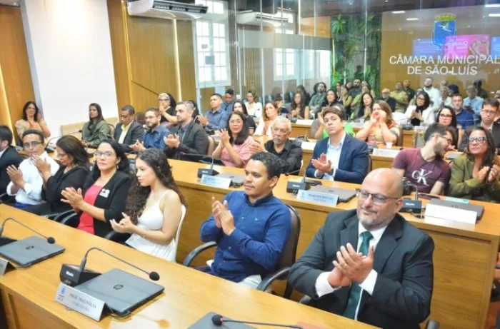 Câmara realiza sessão solene para homenagear fisioterapeutas e terapeutas ocupacionais