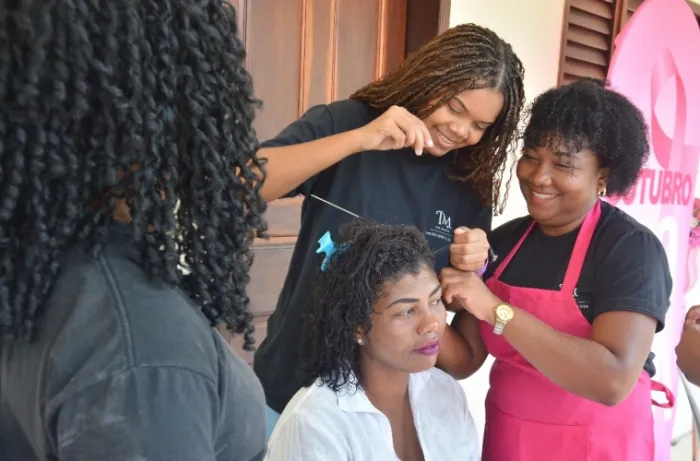 Câmara de São Luís realiza ação pelo Outubro Rosa com oferta de ultrassonografia da mama