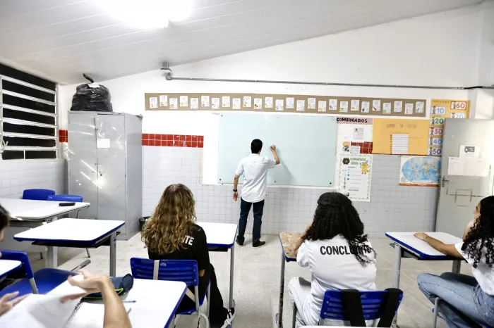 Prefeitura de João Pessoa homenageia professores pelo compromisso com a formação de cidadãos