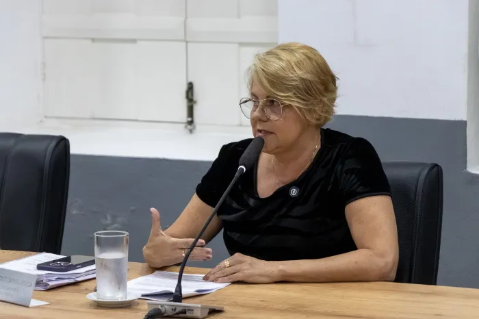 Henriana Lacerda cobra reforma da pista de skate e medidas urgentes para garantir segurança no transporte universitário