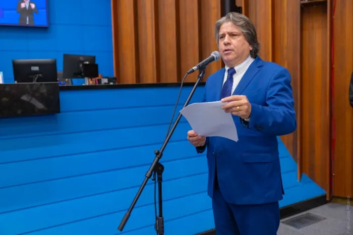 Caravina cobra Energisa por constantes quedas de energia em Nova Andradina