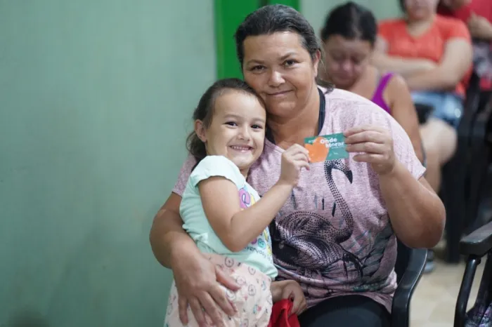 Candidatos interessados nas vagas do Aluguel Social podem fazer inscrições pela internet, nas unidades do Vapt-Vupt ou em pontos de atendimento das prefeituras (Fotos: Octacílio Queiroz e Edgard Soares)