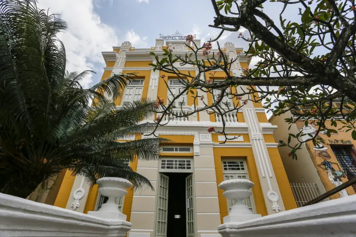 Hotel Globo recebe Duo Alamiré no projeto Sol Maior desta sexta-feira