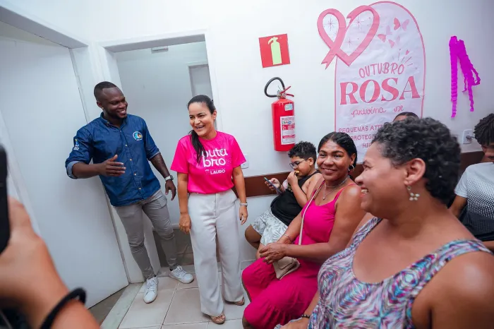 Prefeita Débora acompanha ações de cuidado com a saúde nas USFs do município