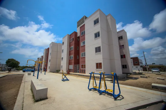 Programas habitacionais (re)constroem comunidades e transformam vidas com moradia digna e cidadania