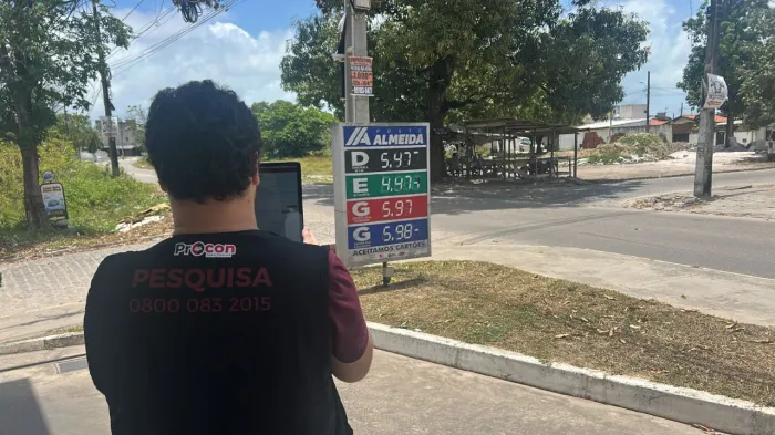 Pesquisa do Procon-JP mostra queda no preço do etanol e gasolina comum