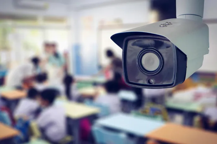 Distritais aprovam criação de videomonitoramento nas salas de aula da rede pública