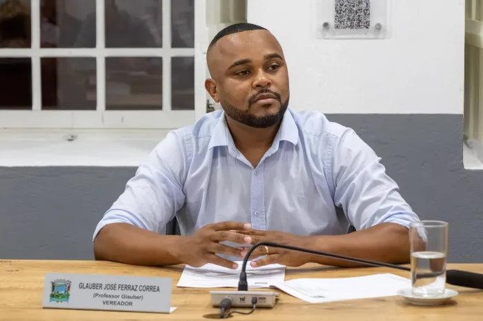 Professor Glauber quer aulas de zumba no CAE do Jaraguá na Costa Norte do Município