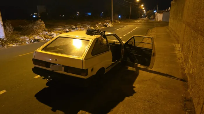 GCM apreende dois adolescentes com carro roubado em Rio Preto