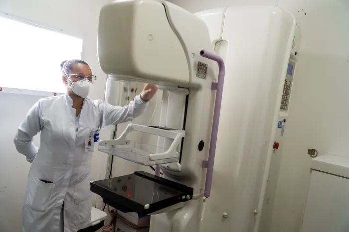 Bertioga zera fila de ressonância magnética e avança para eliminar espera por mamografias