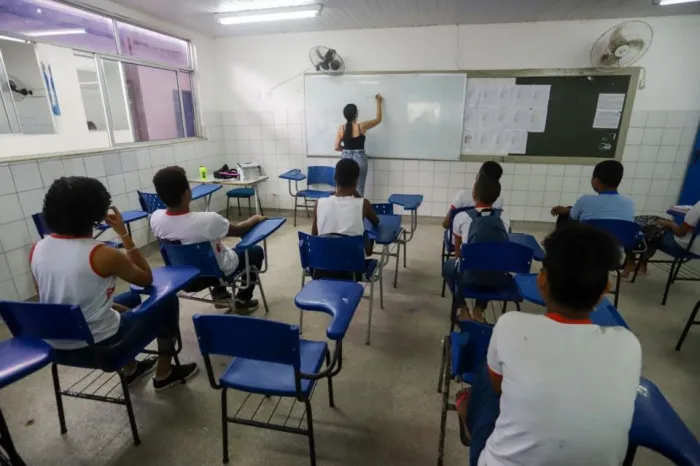 Alunos da rede municipal participam da 2ª fase da OBMEP neste sábado (25)