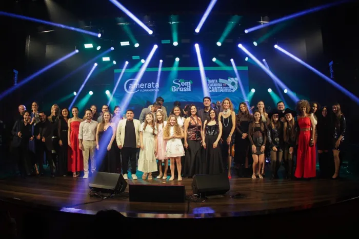 Com o anúncio dos finalistas da região do Meio-Oeste, Festival Santa Catarina Canta encerra as semifinais em Joaçaba
