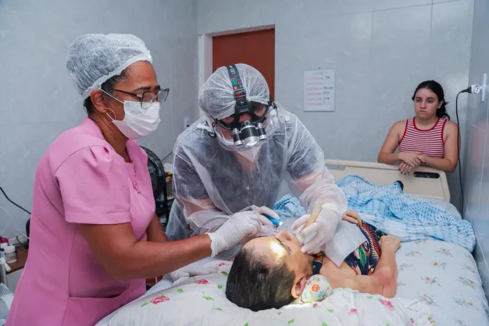 Prefeitura de João Pessoa leva atendimento odontológico humanizado a pacientes acamados