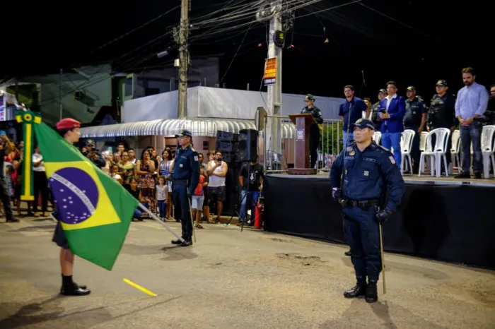 Educação: Estudantes e militares vivenciam passagem de comando no CMRio