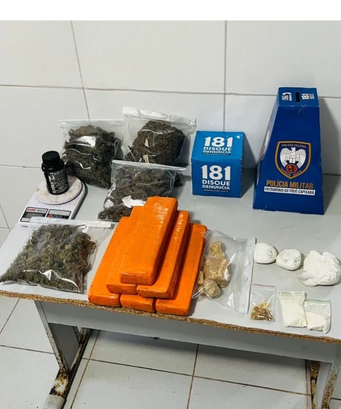 12º BPM apreende mais de 5 kg de drogas em operação no Chapadão do 15 em Linhares