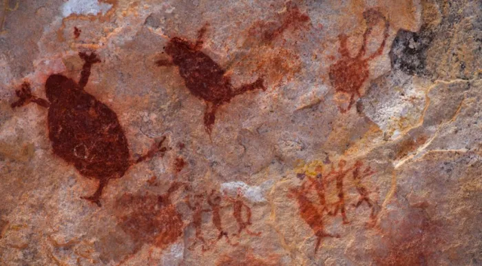 Linguagem humana existe há pelo menos 135 mil anos, diz estudo