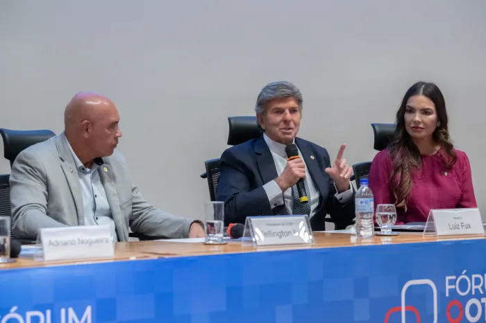 Desenvolvimento nacional é tema de fórum na CLDF com presença Luiz Fux e Ciro Gomes