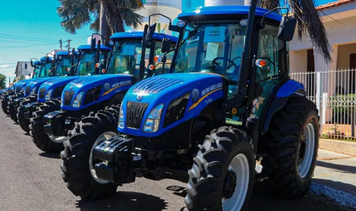Governo de SP chega a 850 tratores adquiridos pelo Pró-Trator e projeta mil até o fim de 2025