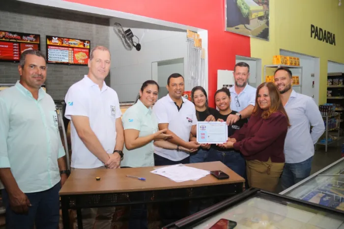 Brasilândia avança em segurança alimentar com entrega do Selo SIM ao Mercado Bom Preço