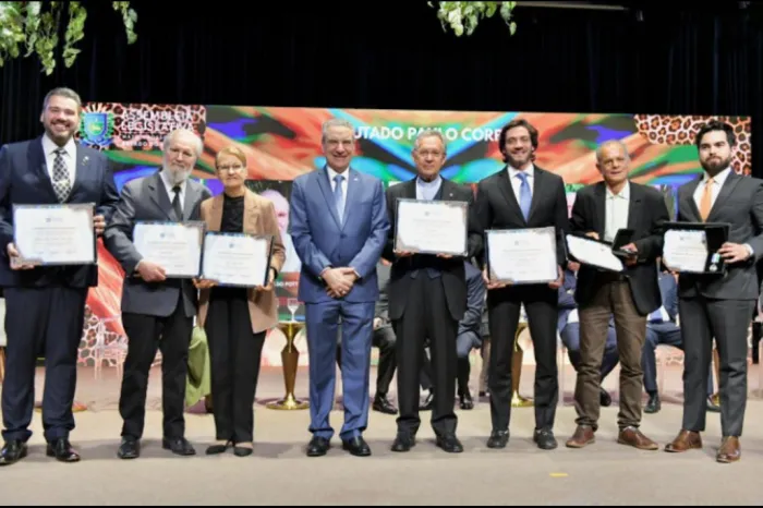 Deputado Lucas de Lima entrega Título de Cidadão Sul-Mato-Grossense e Comenda do Mérito Le