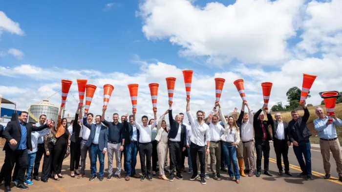 Eduardo Leite entrega pavimentação da ERS-430 entre Tapejara e Charrua