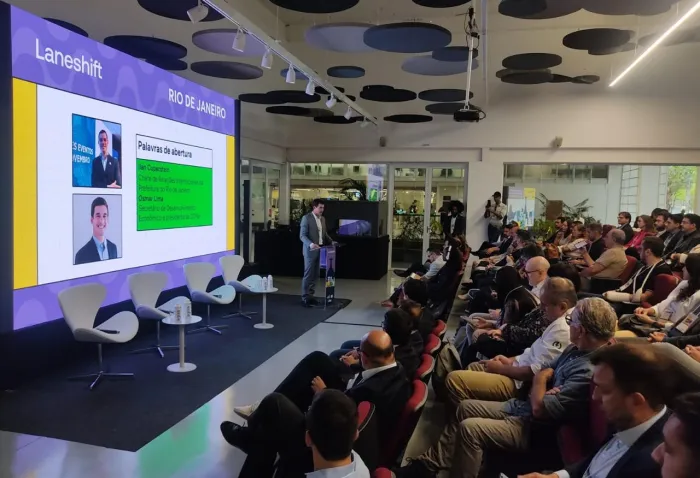 Evento no Porto Maravalley discutiu o cenário atual brasileiro no setor de transportes e eletrificação - Fabio Motta/Prefeitura do Rio