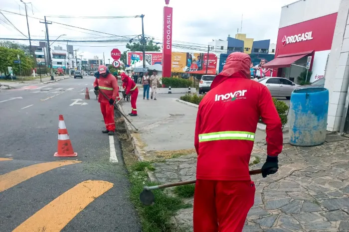 Emlur inicia semana com trabalho em toda cidade e reforça regularidade da coleta domiciliar
