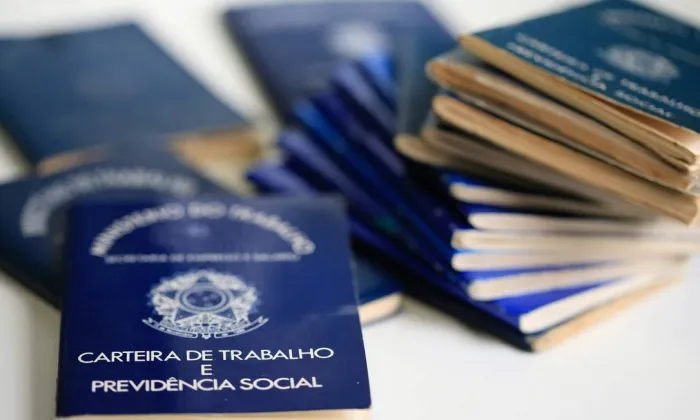 Foram criados 6,1 mil novos postos de trabalho com carteira assinada - Roberto Moreyra / SMTE